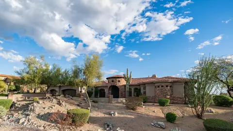Exterior - 7637 E Summit Trail St, Mesa, AZ 85207 photo 7 of 23
