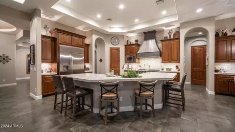 Kitchen - 7637 E Summit Trail St, Mesa, AZ 85207 photo 1 of 7