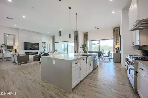 1139 E Dolores Rd, Phoenix, AZ 85086 photo 5