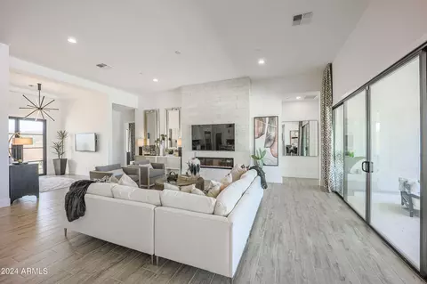 1139 E Dolores Rd, Phoenix, AZ 85086 photo 8
