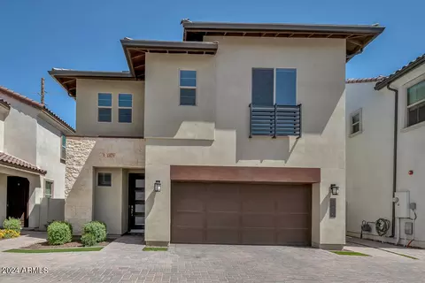 1967 S Follett Way, Gilbert, AZ 85295