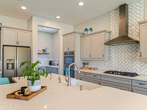 Kitchen - 3110 E Herrera Dr, Phoenix, AZ 85050 photo 1 of 7