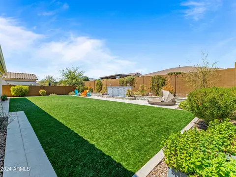 Exterior - 3110 E Herrera Dr, Phoenix, AZ 85050 photo 13 of 14