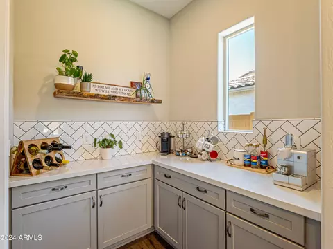 Kitchen - 3110 E Herrera Dr, Phoenix, AZ 85050 photo 6 of 7