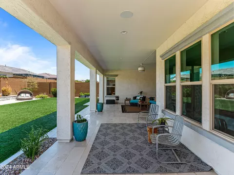 Exterior - 3110 E Herrera Dr, Phoenix, AZ 85050 photo 7 of 14