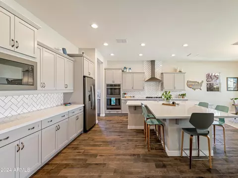 Kitchen - 3110 E Herrera Dr, Phoenix, AZ 85050 photo 2 of 7