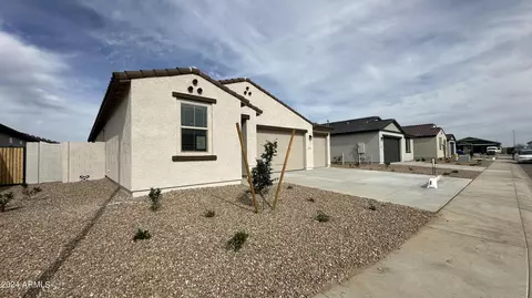 31981 N Rider Dr, San Tan Valley, AZ 85143