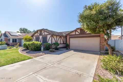 Exterior - 1843 E Anchor Dr, Gilbert, AZ 85234 photo 3 of 6