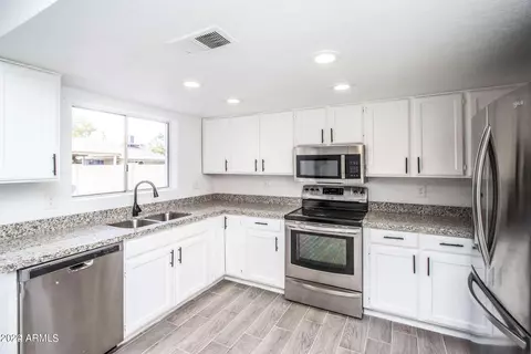 1512 E Carson Rd, Phoenix, AZ 85042 photo 3