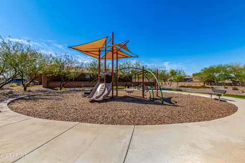 View/Area - 5617 S 30th Gln, Phoenix, AZ 85041 photo 1 of 1