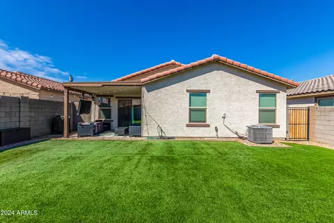 Exterior - 5617 S 30th Gln, Phoenix, AZ 85041 photo 12 of 15