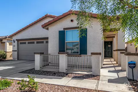 Exterior - 5617 S 30th Gln, Phoenix, AZ 85041 photo 6 of 15