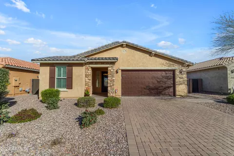 Exterior - 2636 E Daniel Dr, Gilbert, AZ 85298 photo 3 of 22