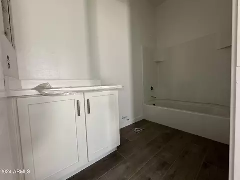 Bath - 11530 E Utah Ave, Mesa, AZ 85212 photo 2 of 3
