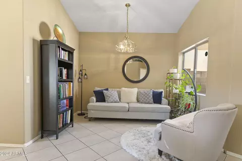 Living - 3243 E Maldonado Dr, Phoenix, AZ 85042 photo 3 of 6