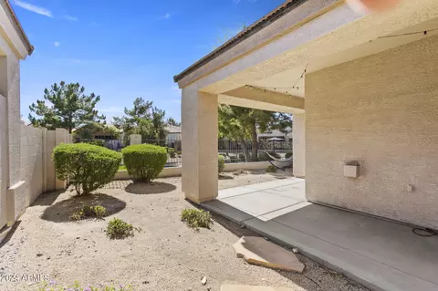 Exterior - 3243 E Maldonado Dr, Phoenix, AZ 85042 photo 5 of 13