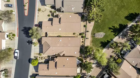 View/Area - 3243 E Maldonado Dr, Phoenix, AZ 85042 photo 4 of 21