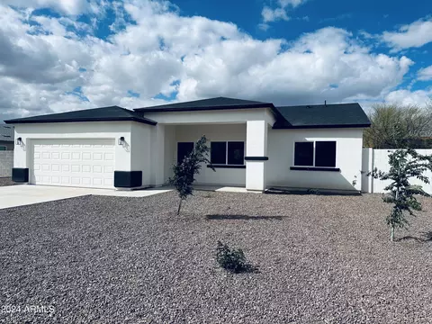 11120 W Magdalena Dr, Arizona City, AZ 85123