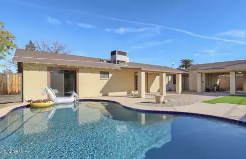 517 E Bishop Dr E, Tempe, AZ 85282