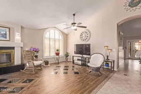 6412 E Quartz St, Mesa, AZ 85215 photo 2