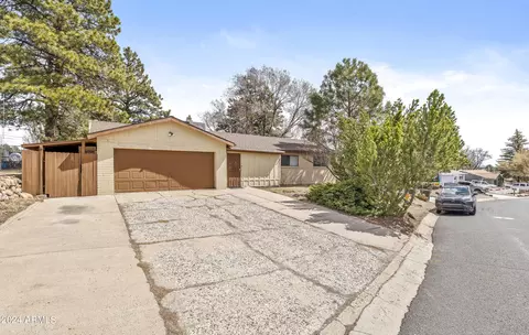 3428 N Park Dr, Flagstaff, AZ 86004