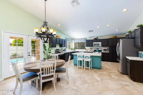 Kitchen - 2747 E Mountain Sky Ave, Phoenix, AZ 85048 photo 5 of 5
