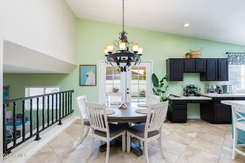Dining - 2747 E Mountain Sky Ave, Phoenix, AZ 85048 photo 4 of 6