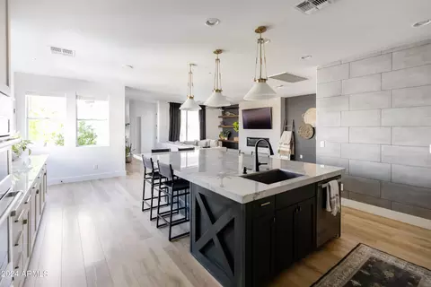 Kitchen - 3120 E Agritopia Loop N, Gilbert, AZ 85296 photo 4 of 7