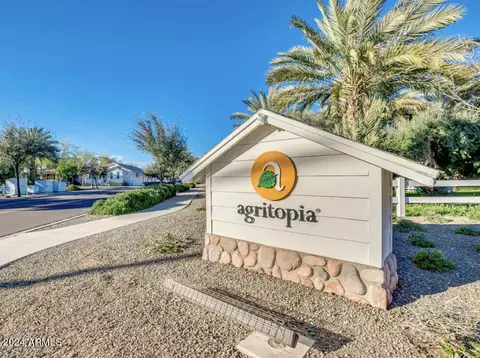 View/Area - 3120 E Agritopia Loop N, Gilbert, AZ 85296 photo 1 of 5