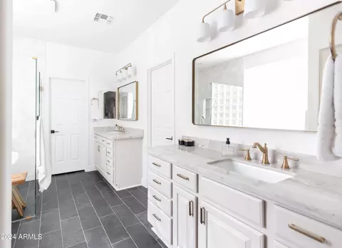 Bath - 3120 E Agritopia Loop N, Gilbert, AZ 85296 photo 4 of 10