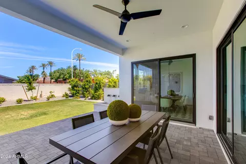 Exterior - 4346 E Cheery Lynn Rd, Phoenix, AZ 85018 photo 4 of 9