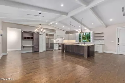 Kitchen - 4018 E Devonshire Ave, Phoenix, AZ 85018 photo 1 of 5