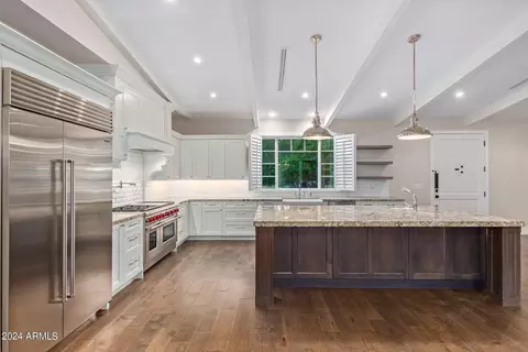 Kitchen - 4018 E Devonshire Ave, Phoenix, AZ 85018 photo 2 of 5