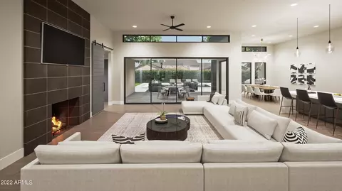 Living - 1945 E Aurelius Ave, Phoenix, AZ 85020 photo 3 of 4