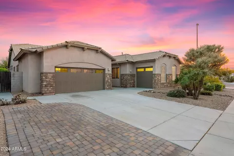Exterior - 725 E Charlevoix Ave, Gilbert, AZ 85297 photo 2 of 19