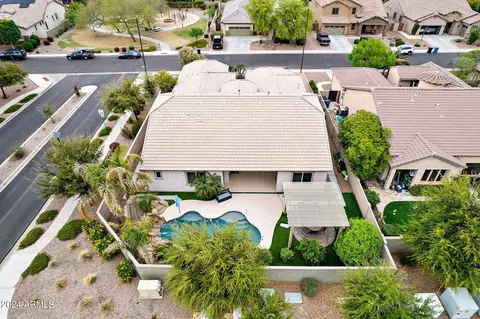 Exterior - 725 E Charlevoix Ave, Gilbert, AZ 85297 photo 16 of 19