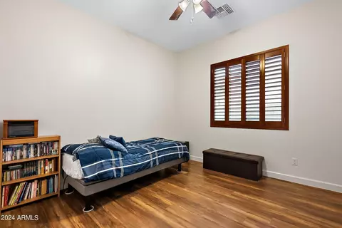 Bedroom - 725 E Charlevoix Ave, Gilbert, AZ 85297 photo 6 of 7
