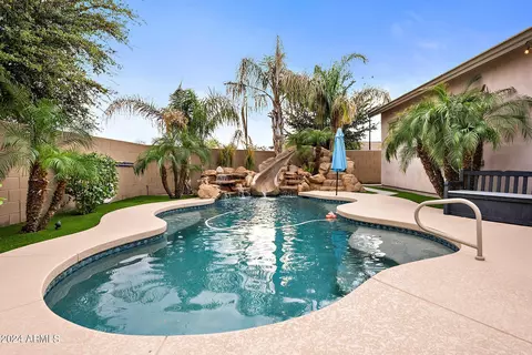 Exterior - 725 E Charlevoix Ave, Gilbert, AZ 85297 photo 15 of 19