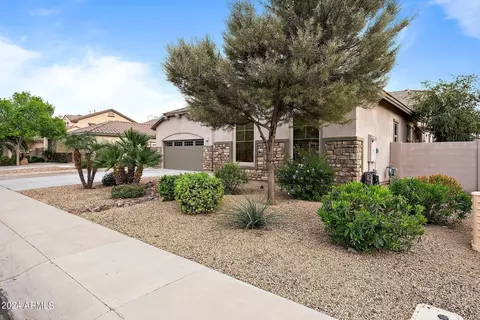Exterior - 725 E Charlevoix Ave, Gilbert, AZ 85297 photo 18 of 19