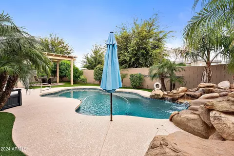 Exterior - 725 E Charlevoix Ave, Gilbert, AZ 85297 photo 13 of 19