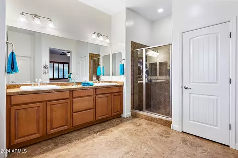 Bath - 725 E Charlevoix Ave, Gilbert, AZ 85297 photo 1 of 4