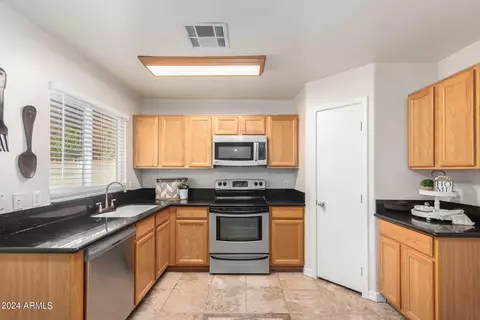 Kitchen - 3430 S Lawson Dr, Apache Junction, AZ 85120 photo 1 of 4