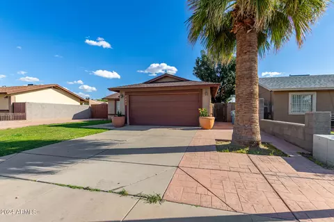 7207 W Minnezona Ave, Phoenix, AZ 85033