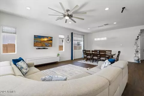 Living - 2325 E Kelly Dr, Gilbert, AZ 85298 photo 4 of 4