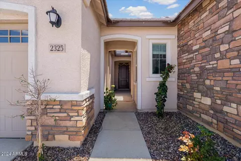 Exterior - 2325 E Kelly Dr, Gilbert, AZ 85298 photo 20 of 20