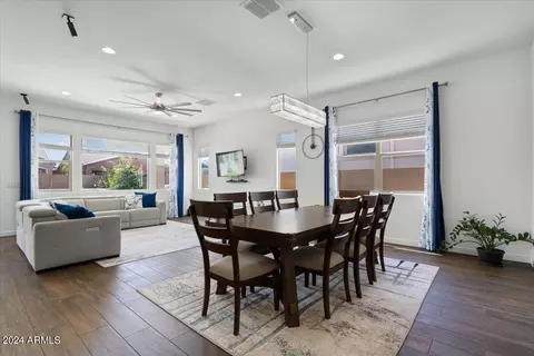 Dining - 2325 E Kelly Dr, Gilbert, AZ 85298 photo 3 of 3