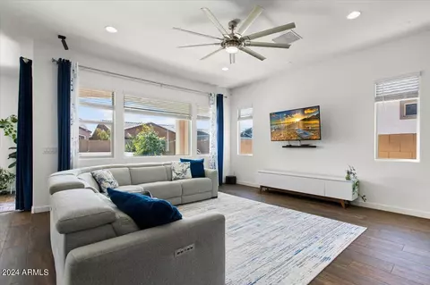 Living - 2325 E Kelly Dr, Gilbert, AZ 85298 photo 2 of 4
