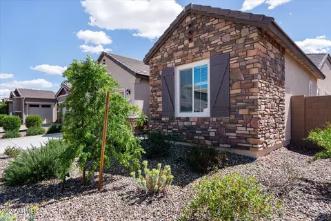 Exterior - 2325 E Kelly Dr, Gilbert, AZ 85298 photo 18 of 20