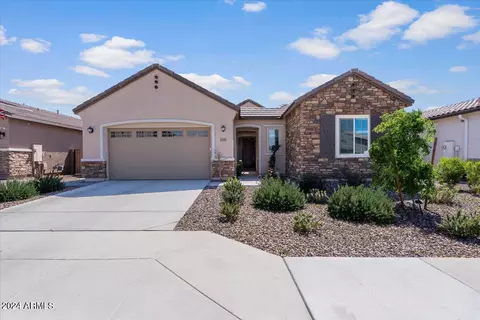 Exterior - 2325 E Kelly Dr, Gilbert, AZ 85298 photo 2 of 20