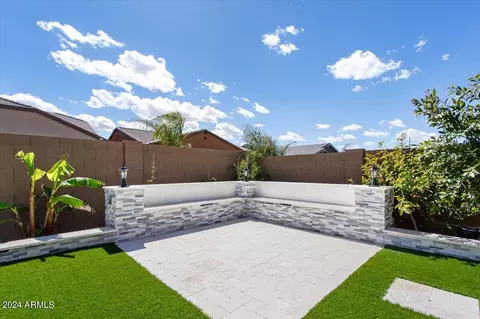 Exterior - 2325 E Kelly Dr, Gilbert, AZ 85298 photo 4 of 20